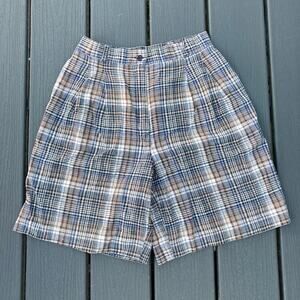 Vintage 80s 90s plaid high waisted golf shorts, preppy light academia indie